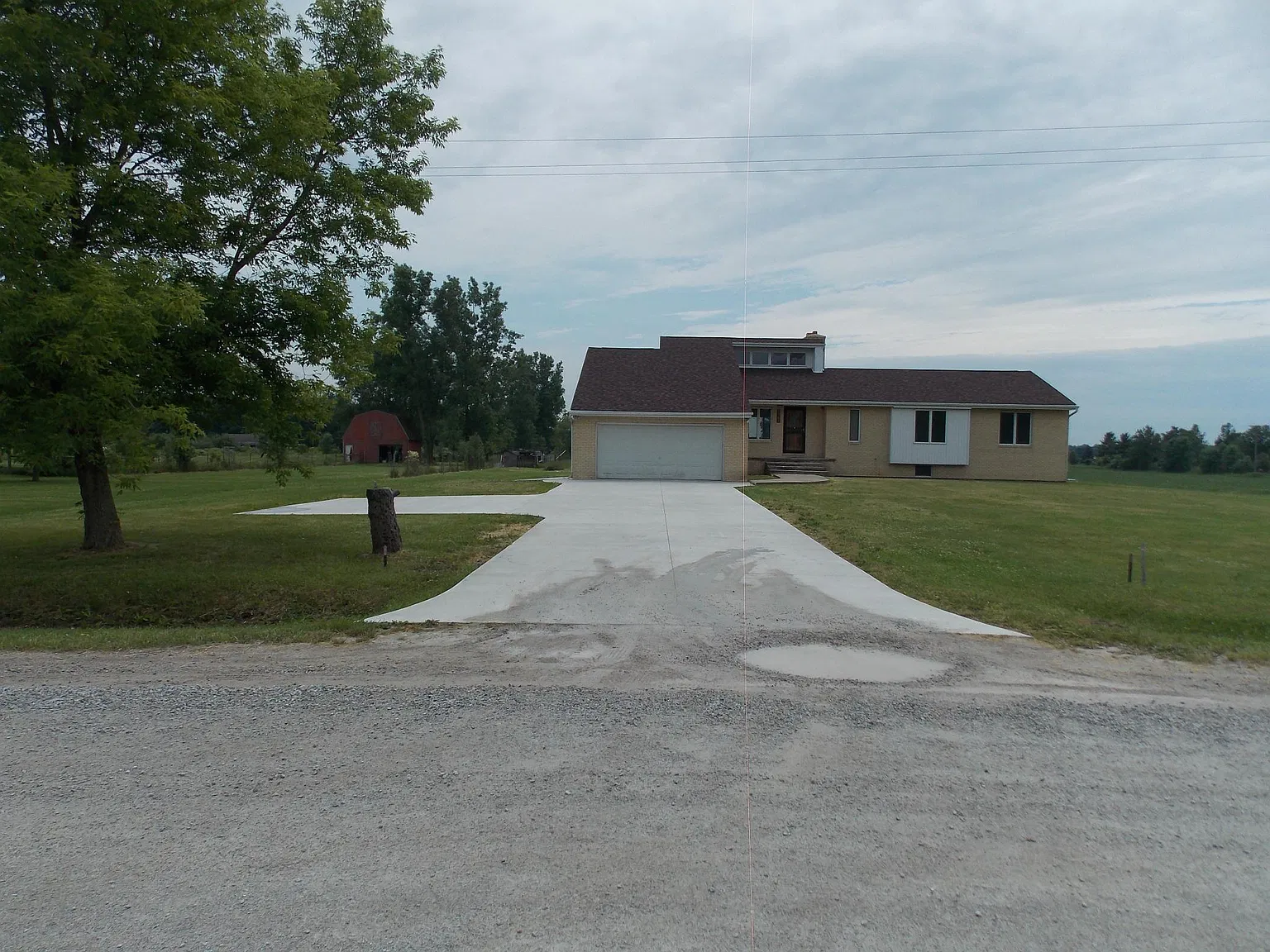 8961 Beard Rd — Photo 2