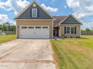 105 Cherry Ridge Ct, Richlands, NC 28574