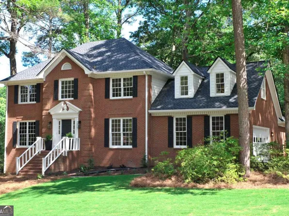 5250 Beech Forest Dr SW, Lilburn, GA 30047