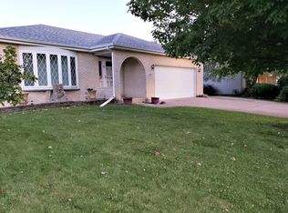 639 Huron Dr, Romeoville, IL 60446