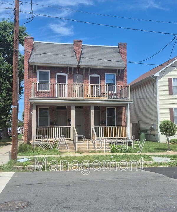 1st image of 600 N 32nd St APT B