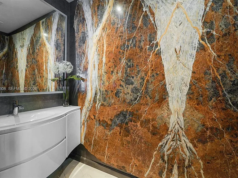 18555 Collins Ave #2201 — Photo 9