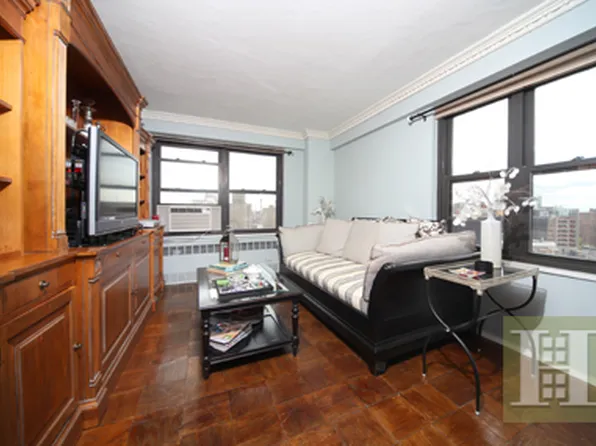 415 Grand Street image 1 of 8