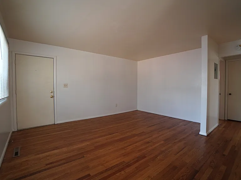 1912 Cascade Ln — Photo 5