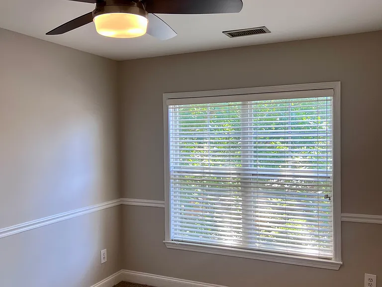 220 S Cedar St — Photo 19
