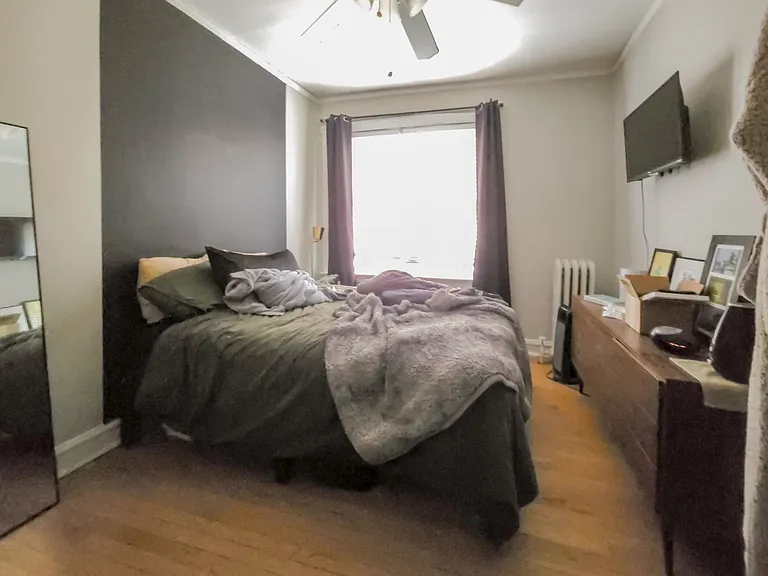 4507 1/2 N Greenview Ave #2W — Photo 3