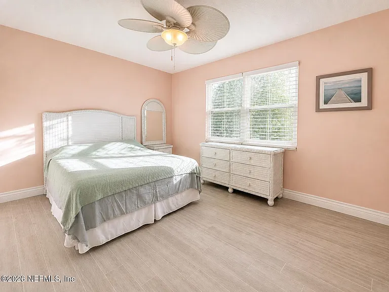 131 Rio Del Mar St #C — Photo 8