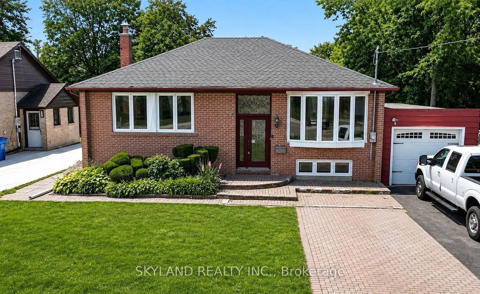 5 bed, $3,400 — Photo 2
