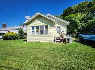 921 S Ballenger Hwy, Flint, MI 48532