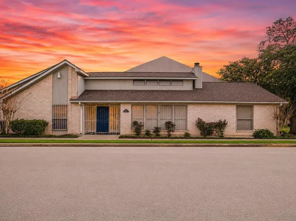 1 Wellington Park, Baytown, TX 77520