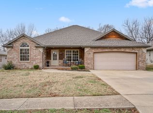3641 S Linden Ave, Springfield, MO 65804