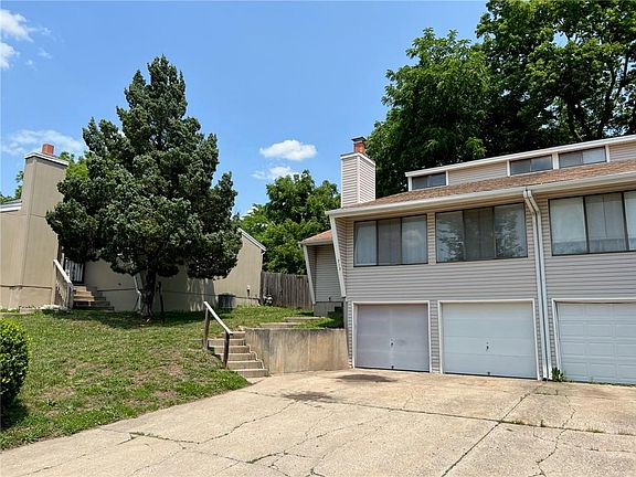 2nd image of 713 N 74th Ter
