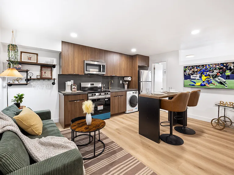 15 Dravus St #3 — Photo 29