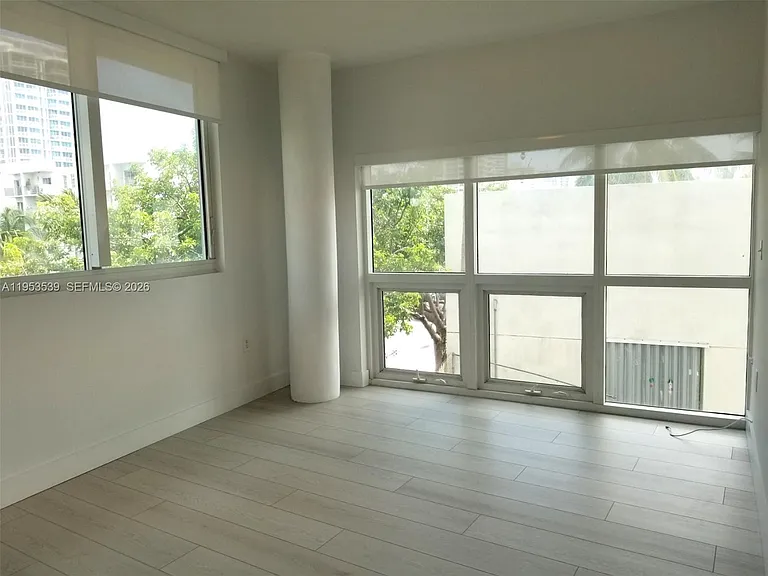 6580 Indian Creek Dr #201 — Photo 16