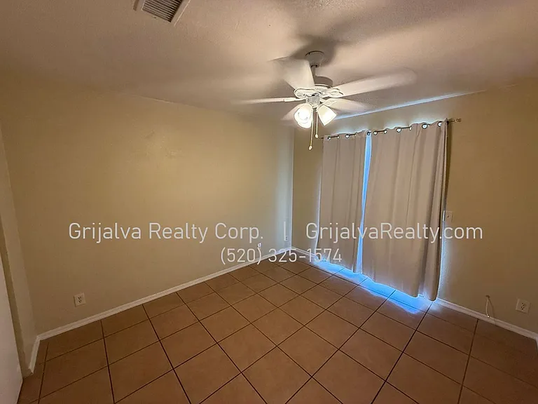255 Silverbell — Photo 9