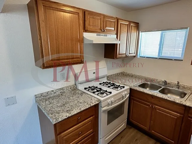 954 Augustine Avenue #3 — Photo 8