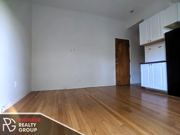 915 W Waveland Ave #923-2D — Photo 4