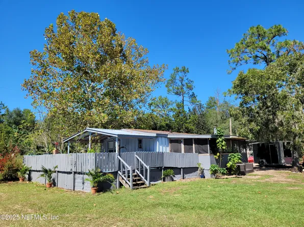 126 OAK Trail, Interlachen, FL 32148