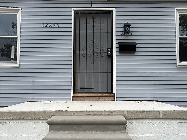 12875 Faust Ave — Photo 2