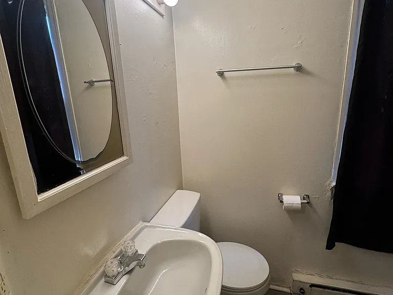 802 Wayne Ave #2 — Photo 9