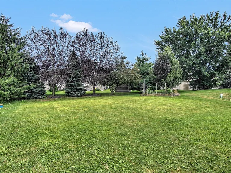 1200 Emma Ct — Photo 20