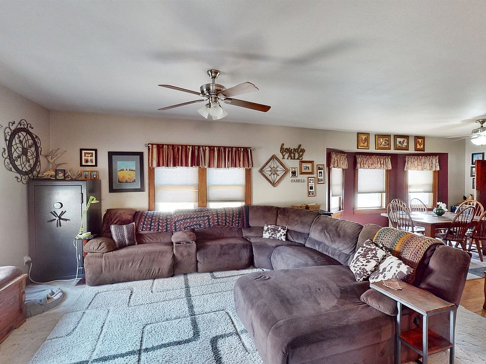 427 Grant St, Quinter, KS 67752 Zillow