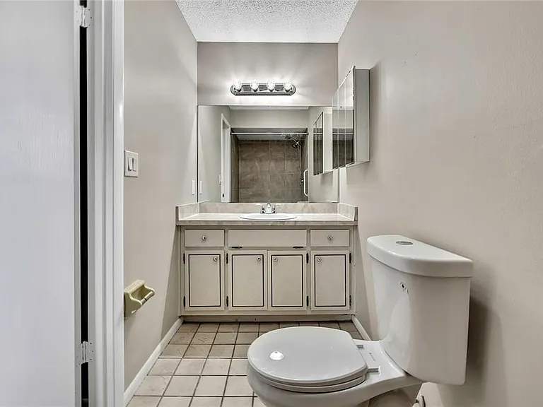 3017 Lema Dr — Photo 25