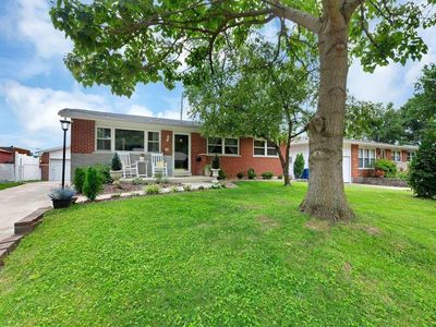 14 Merri Ln, Florissant, MO, 63031