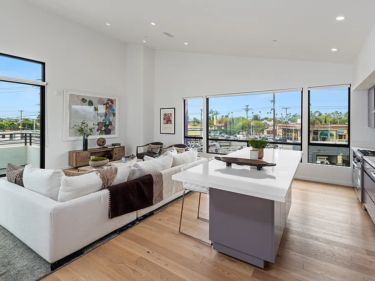 1176 Nelrose Ave #C — Photo 8