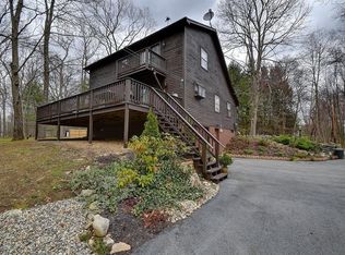 95 Mason Rd #B, Dudley, MA 01571