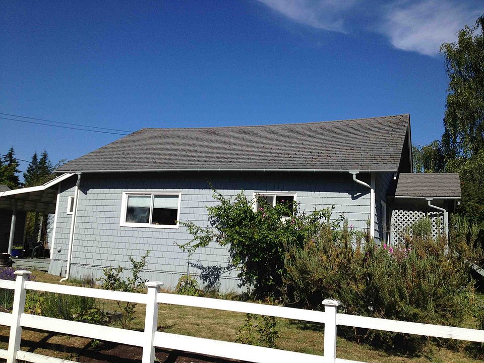 2nd image of 1202 NE 92nd St