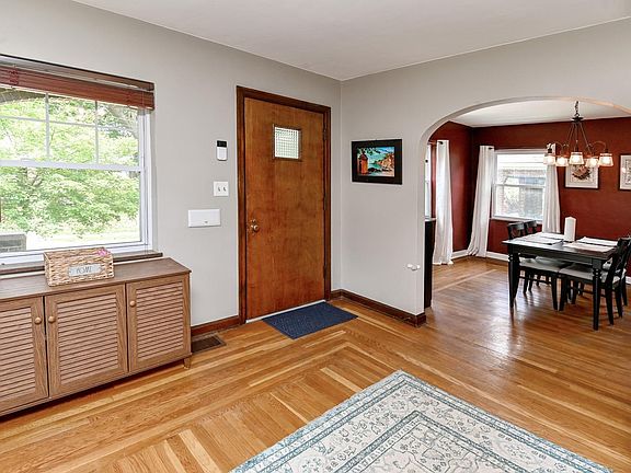 4th image of 3307 De Forest Dr