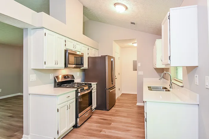580 Tarragon Way SW — Photo 7