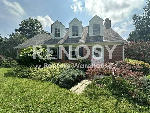 14697 Roxbury Rd