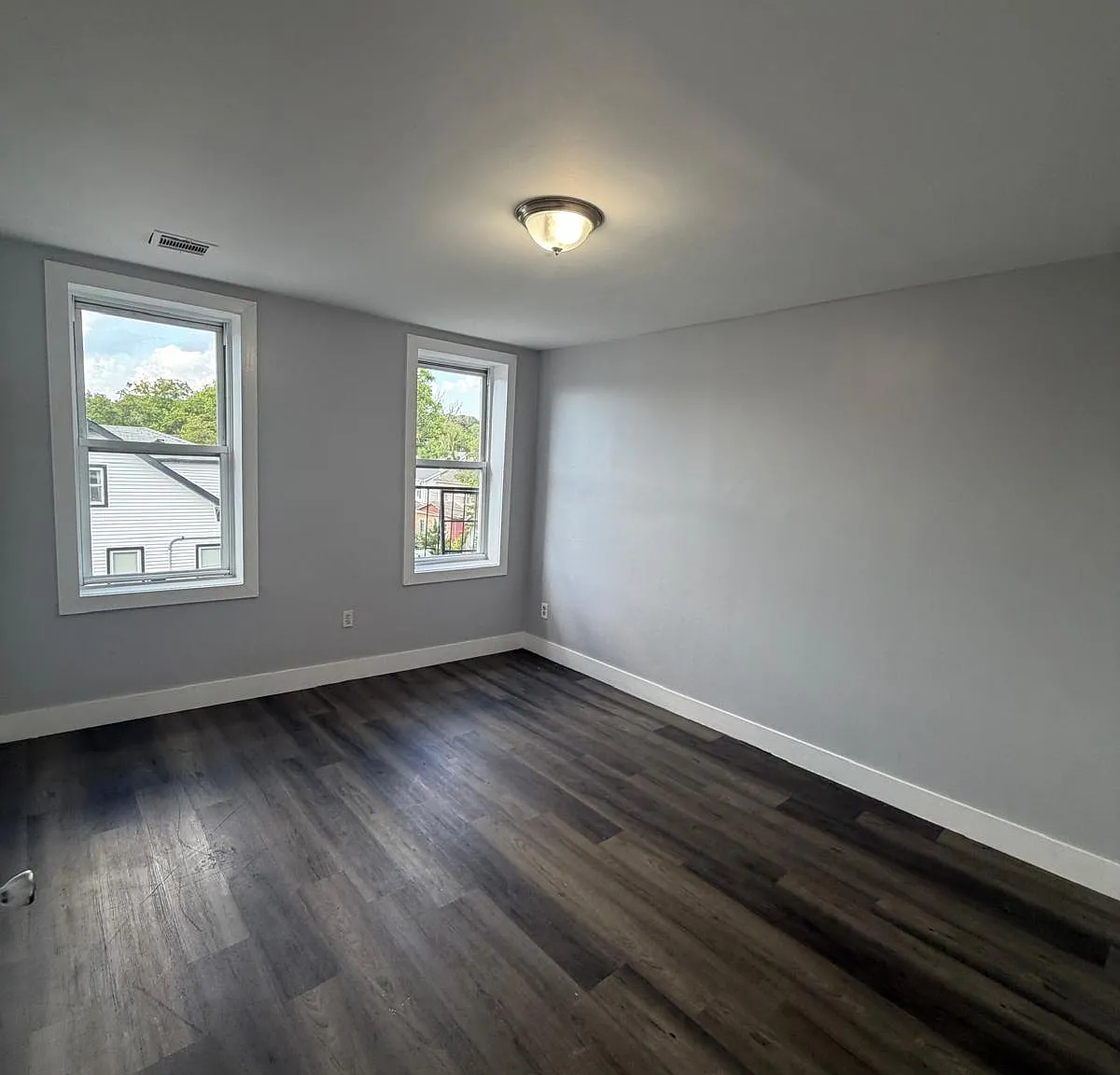 2 bed, $1,800 — Photo 2