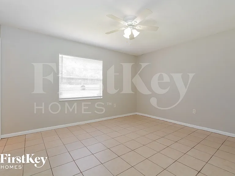 928 N Rossiter St — Photo 8