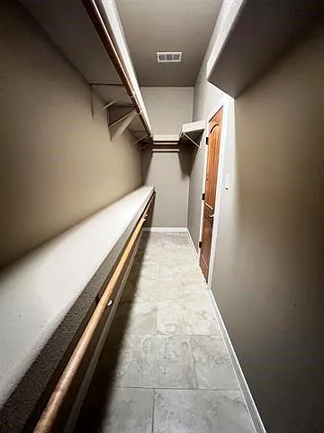 6030 Queens Ct — Photo 14