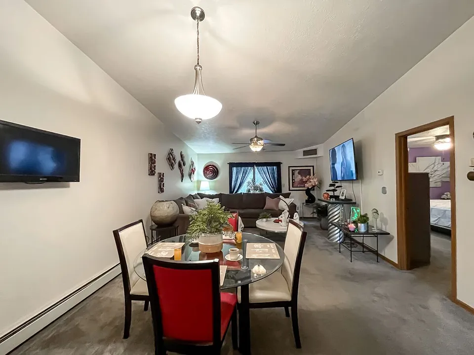Niles Executive Apartments