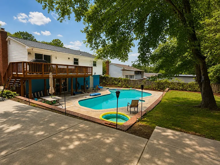 13135 Haddock Rd — Photo 1