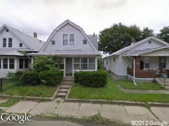39 E Legrande Ave photo 1