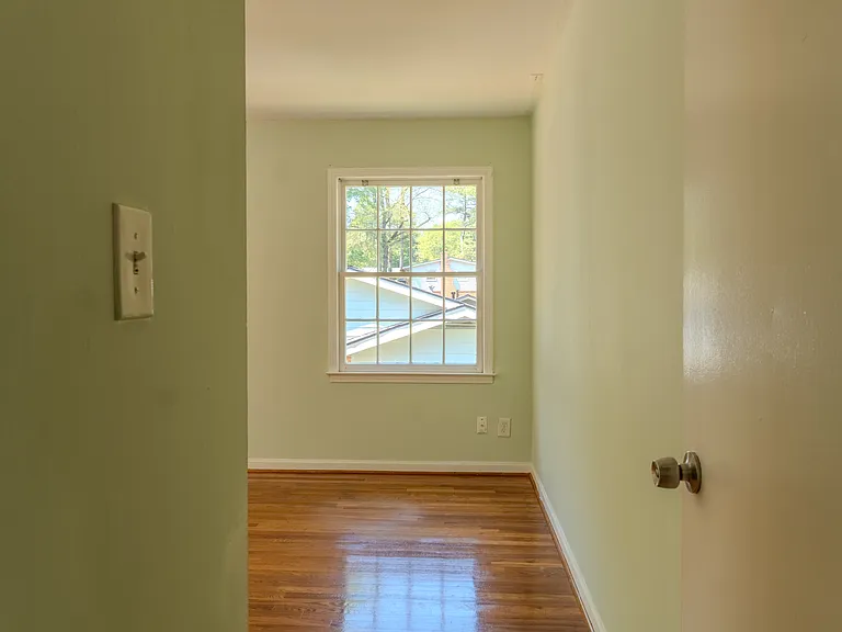1616 Drayton Woods Dr — Photo 31