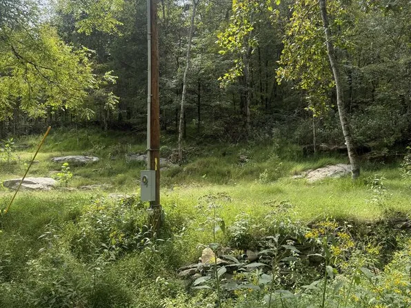 940 Riley Creek Rd, Whitleyville, TN 38588