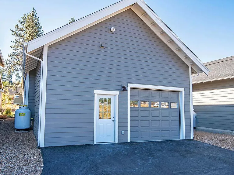 1038 E Black Butte Ave — Photo 22