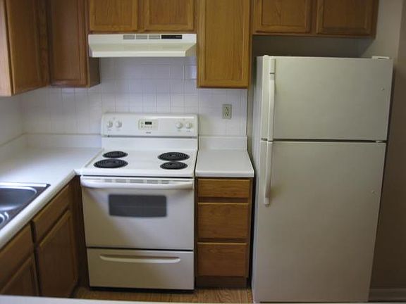 5th image of 308 E Scott Ave APT 1