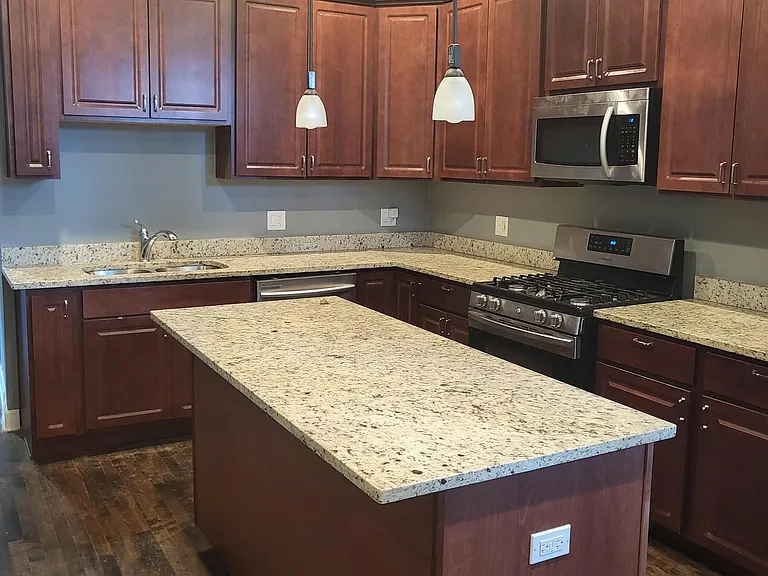 3623 W Grenshaw St #1 — Photo 10