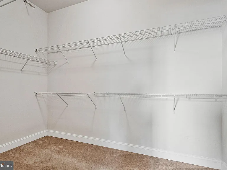 703 Skippers Ln — Photo 30