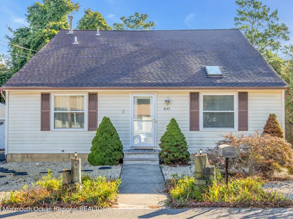 843 Hanley Street, Lanoka Harbor, NJ 08734