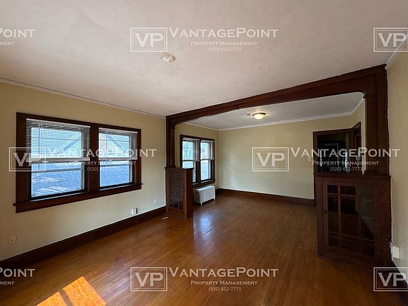 2nd image of 408 S Van Buren St #3
