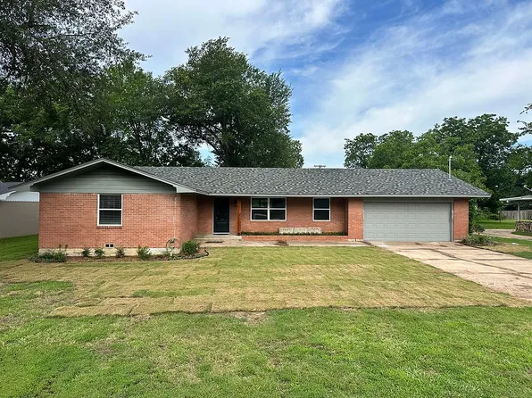 1601 San Jacinto St, Sulphur Springs, TX 75482