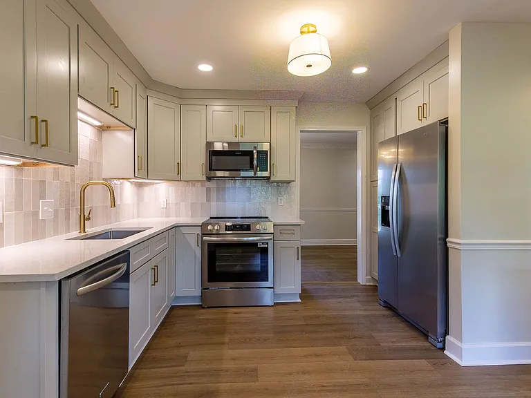 109 Welshwood Ct — Photo 4